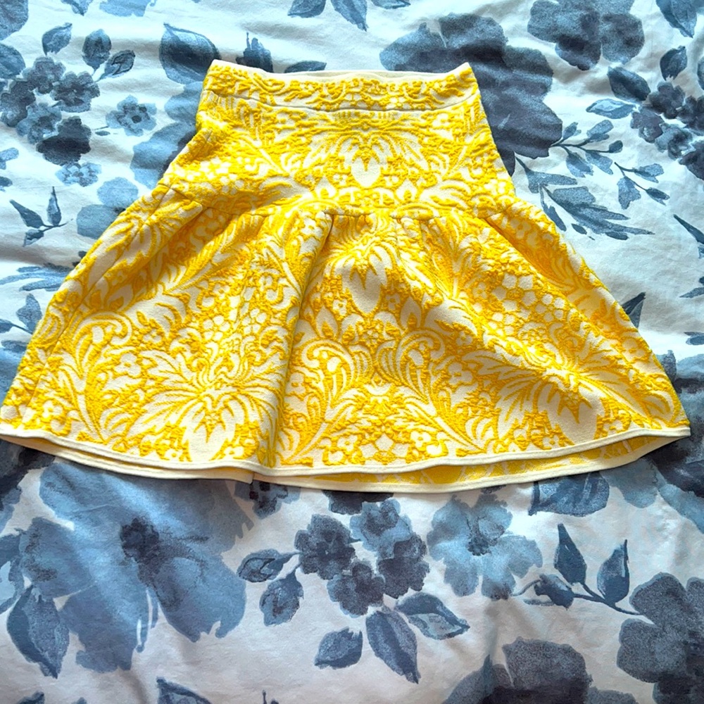 COPY - BCBG yellow design skirt XXS